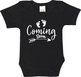 Romper - Coming soon - maat: 62 - korte mouw - baby - aankondiging zwangerschap - zwanger - rompertjes baby - rompertjes baby met tekst - rompers - rompertje - rompertjes - stuks 1