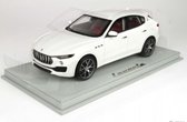 BBR Maserati Levante 2016 bianco met vitrine 1:18