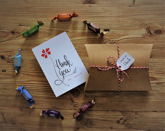 Doosje vol Dank - Cadeaudoosje met kaart en Merci Petits chocola - Bedankje - Chocolade cadeau