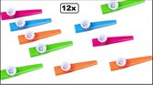 12x Muziek instrument Kazoo assortie kleuren - Muziek fluit fun geluid