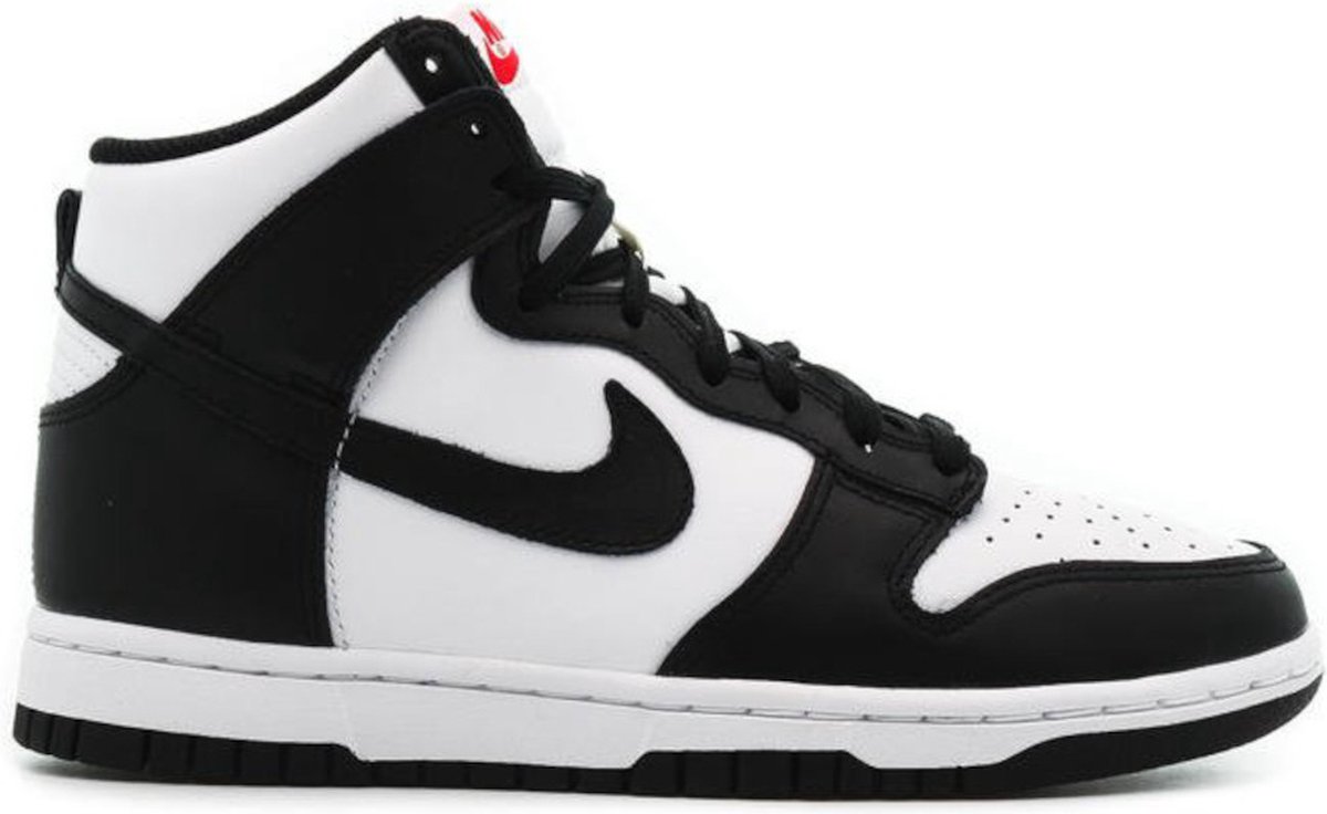 womens high dunk black and white