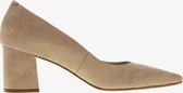 Tango | Brenda 1-b beige nubuck pump - covered heel/sole | Maat: 42