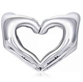 Tracelet - Zilveren bedels - Bedel Handen vormen Hartje | 925 Sterling Zilver - Pandora compatible - Met 925 Zilver Certificaat - In Leuke cadeauverpakking - Valentijn tip