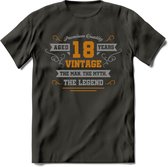 18 Jaar Legend T-Shirt | Goud - Zilver | Grappig Verjaardag Cadeau | Dames - Heren | - Donker Grijs - 3XL