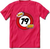 79 Jaar Hoera Verkeersbord T-Shirt | Grappig Verjaardag Cadeau | Dames - Heren | - Roze - M