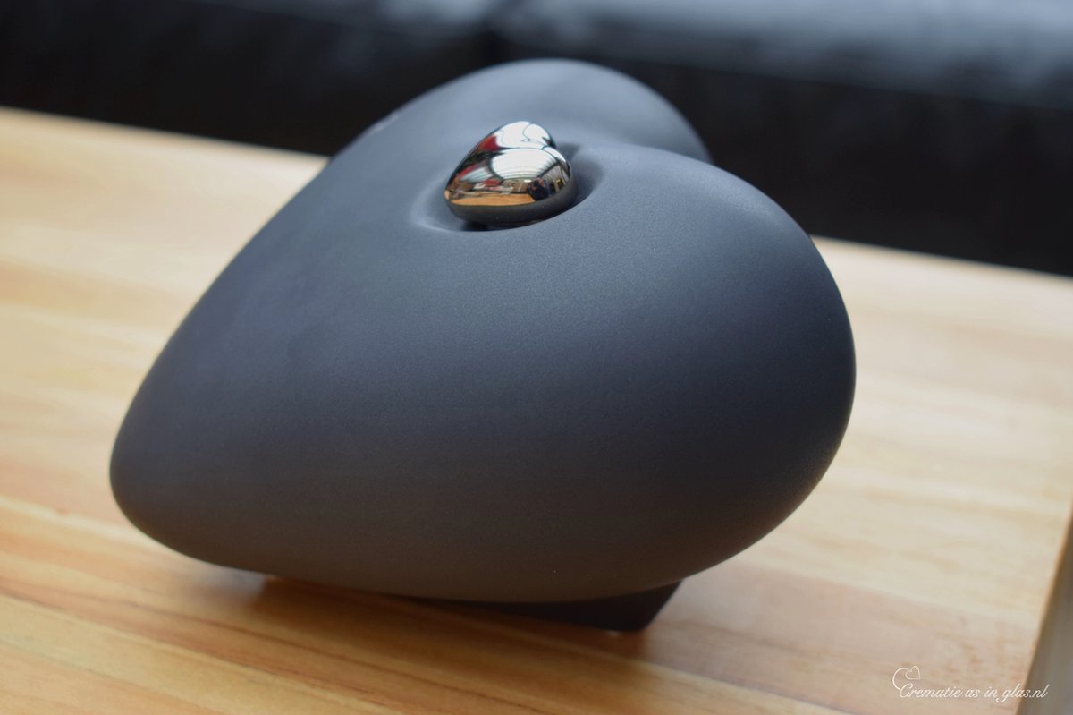Kleine aandenken hart crematie urn voor as met nieuw verbeterd deksel, mini hart herdenkingsurn met doos en standaard (wit en zilver Kleine aandenken hart crematie urn voor as met nieuw verbeterd deksel, mini hart herdenkingsurn met doos en standaard (wit en zilver