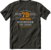 79 Jaar Legend T-Shirt | Goud - Zilver | Grappig Verjaardag Cadeau | Dames - Heren | - Donker Grijs - S