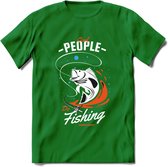 Cool People Do Fishing - Vissen T-Shirt | Oranje | Grappig Verjaardag Vis Hobby Cadeau Shirt | Dames - Heren - Unisex | Tshirt Hengelsport Kleding Kado - Donker Groen - S