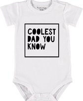 Baby Rompertje met tekst 'Coolest dad you know' | Korte mouw l | wit zwart | maat 62/68 | cadeau | Kraamcadeau | Kraamkado