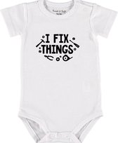 Baby Rompertje met tekst 'I fix things' |Korte mouw l | wit zwart | maat 50/56 | cadeau | Kraamcadeau | Kraamkado