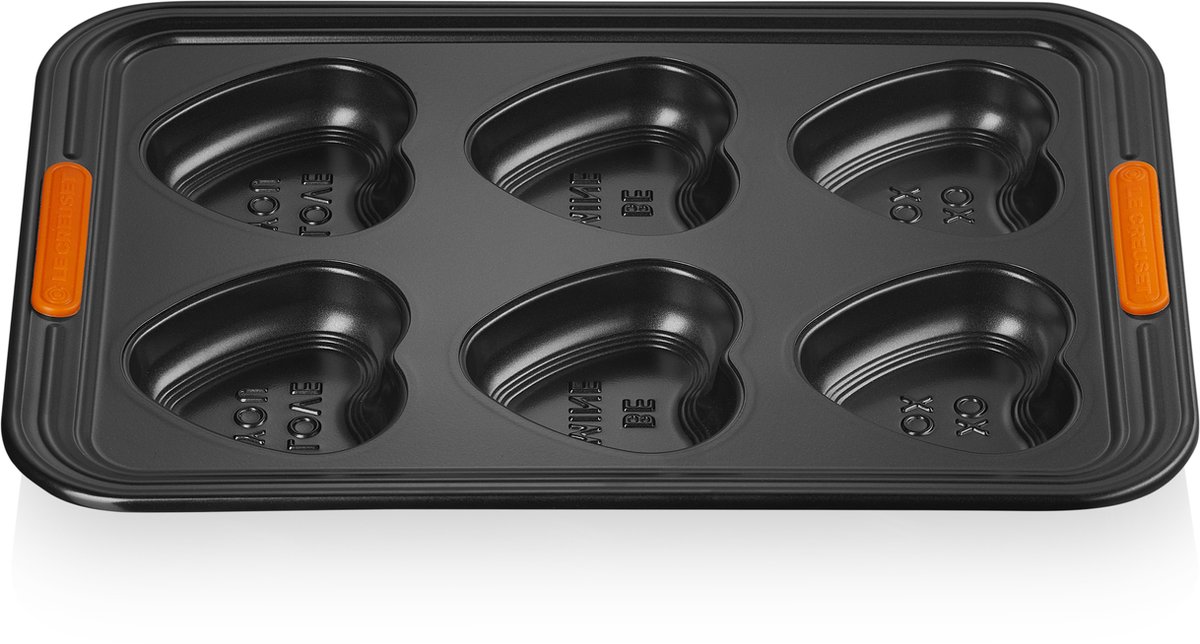 Le Creuset - Bakvorm voor 6 Hartjes met tekst