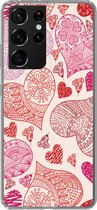 Geschikt voor Samsung Galaxy S21 Ultra hoesje - Een illustratie met roze en rode hartjes - Siliconen Telefoonhoesje