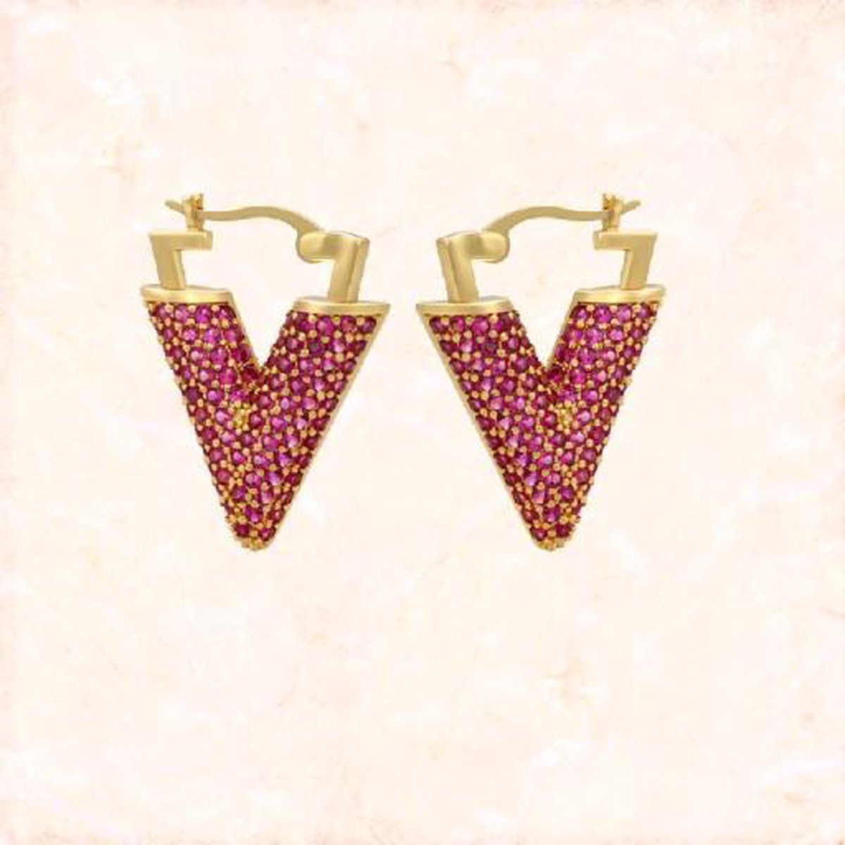 Jobo By JET - V earrings - goud met roze oorbellen - Dames oorbel