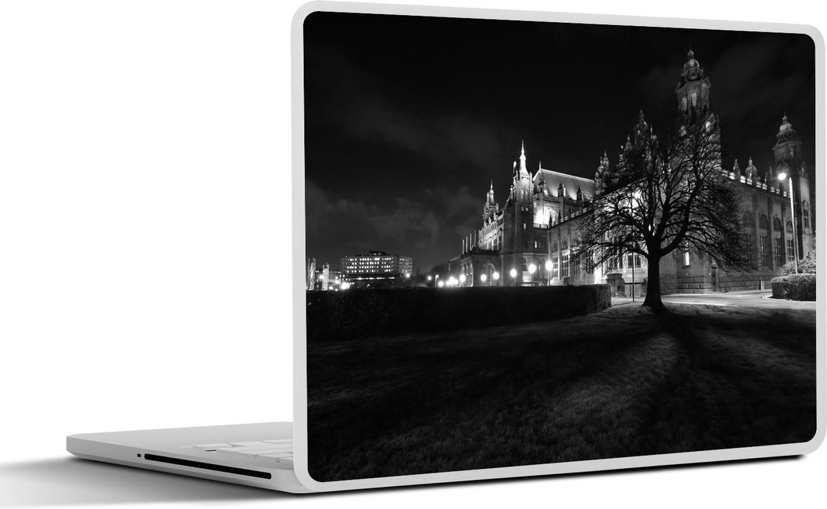 Afbeelding van product SleevesAndCases  Laptop sticker - 13.3 inch - Glasgow - Zwart - Wit - Bomen
