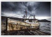 Wanddecoratie - Foto op Plexiglas - Plexiglas Schilderij - Aangespoeld schip op IJsland - Fons Kern - 120x80 cm