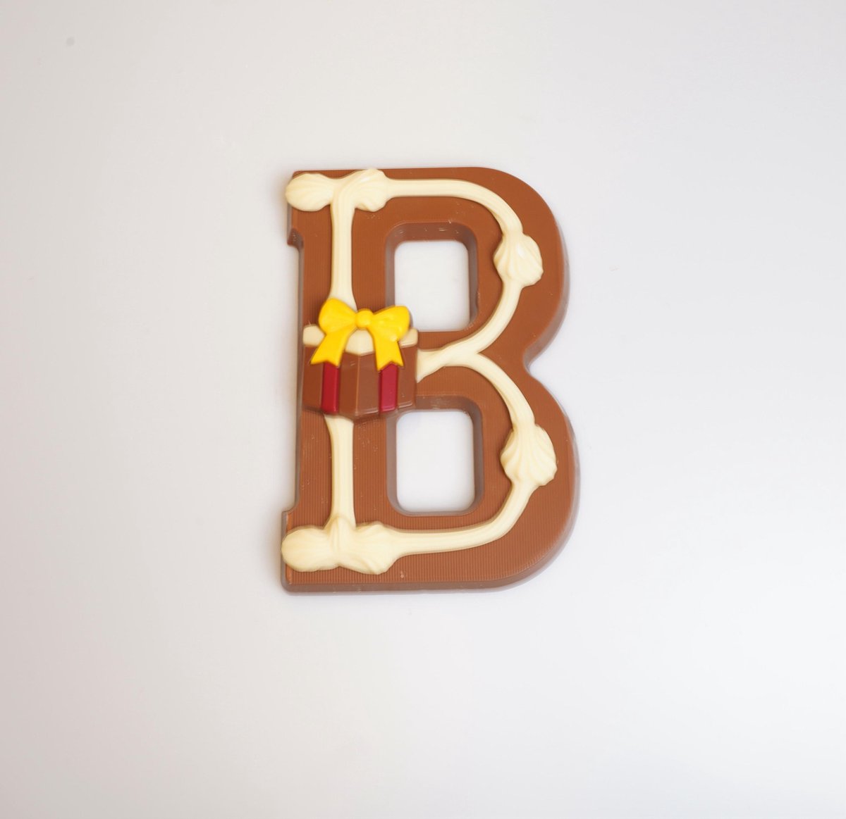Luxe Gedecoreerde Melk Chocolade Letter B - 240 Gram — cadeau in Eten & Drinken - foto 4