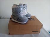 Reebok CL Snow jogger schoenmaat 17