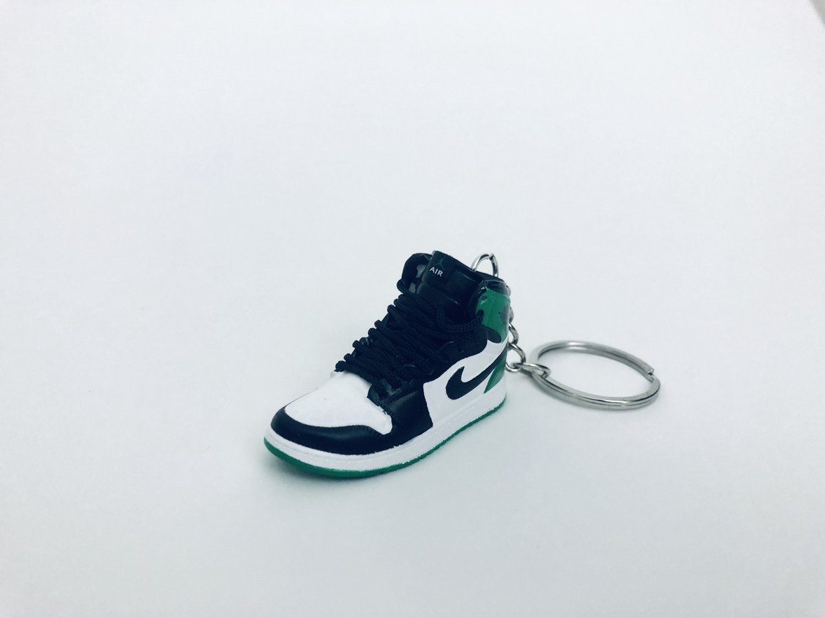 ShoeBlockX SneaKeys | Sleutelhanger | Tassenhanger | Nike Jordan Groen | Sneakers | Cadeau