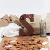Chocoladeletter  met hazelnoot F - Melk - 200 gram - Ambachtelijk handgemaakt