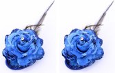 2x fleur bleue sur épingle - Fleurs d'habillage ou de décoration