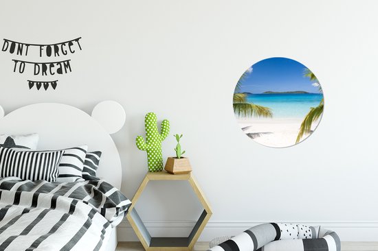 Palmiers tropicaux sur la plage