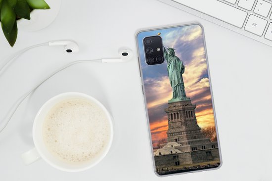 Telefoonhoesje Geschikt voor Samsung Galaxy A51 5G hoesje - Vrijheidsbeeld in New York tijdens zonsondergang - Siliconen Telefoonhoesje Telefoonhoesje