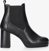 Tango | Nadine 4-a black leather cheslea boot - black sole | Maat: 37