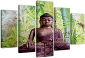 Trend24 - Canvas Schilderij - Boeddha Op De Achtergrond Van Bamboe - Vijfluik - Oosters - 150x100x2 cm - Groen