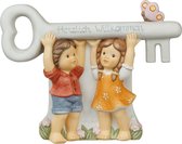 Goebel - Nina & Marco | Decoratief beeld / figuur Herzlich Wilkommen | Porselein - 17cm