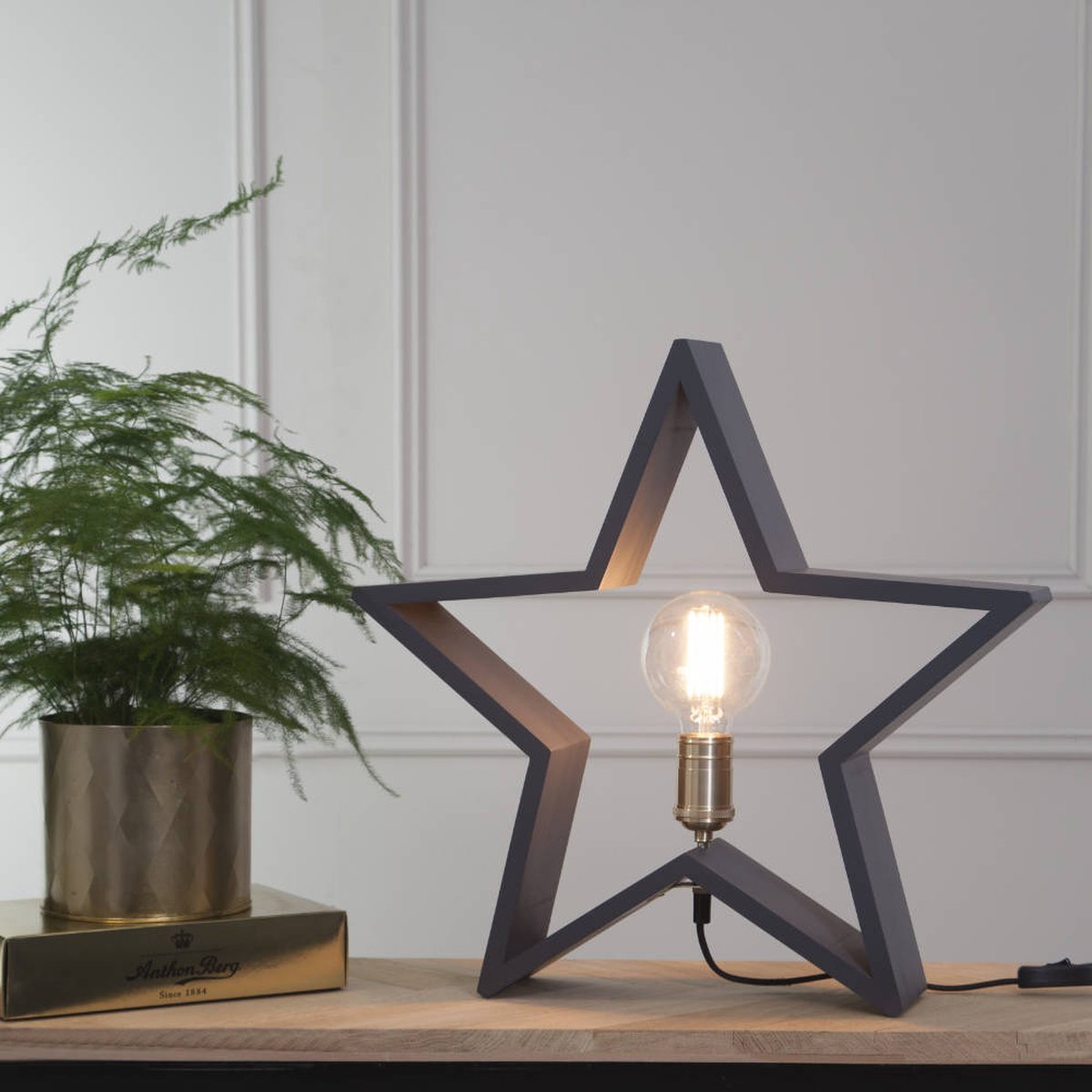 Star Trading Lysekil houten ster - tafellamp - met fitting lamp E27 - zwart - 50 x 48 cm