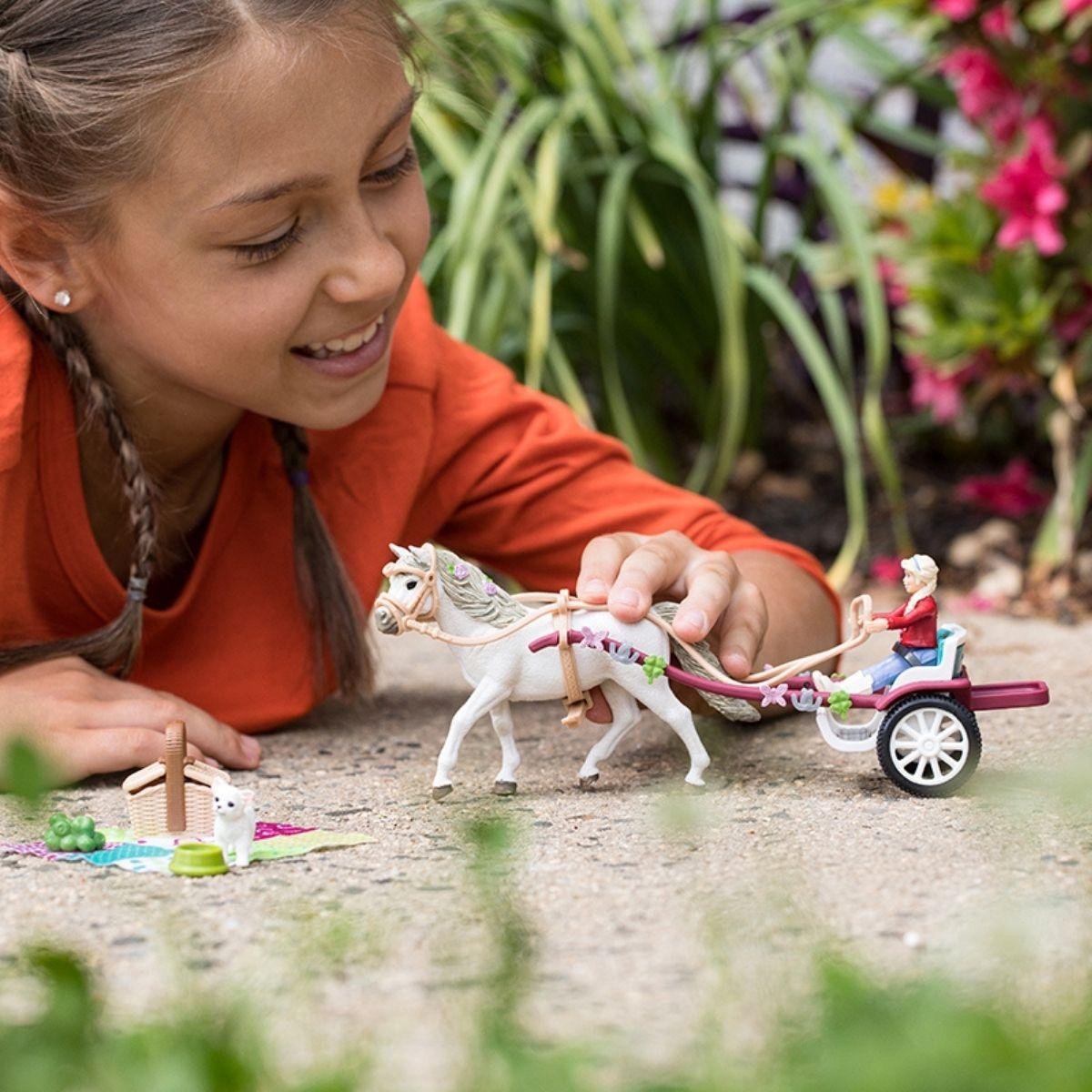 schleich HORSE CLUB Speelfigurenset - Koets voor paardenshow - Kinderspeelgoed voor Jongens en Meisjes - 5 tot 12 jaar - 33 Onderdelen - 42467 — afbeelding 4