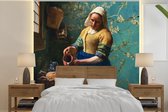 Behang - Fotobehang Melkmeisje - Amandelbloesem - Van Gogh - Vermeer - Schilderij - Oude meesters - Breedte 220 cm x hoogte 220 cm