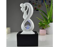 Fontein Moderne Amor N&B 31 cm hoog - fontein voor binnen - relaxeer - zen - waterornament - cadeau - kerst - nieuwjaar - geschenk - relatiegeschenk - Valentijn - origineel - lente - zomer - lentecollectie - zomercollectie - afkoeling - koelte