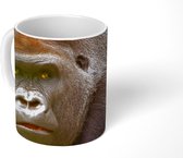 Mok - Close-up van het gezicht van een mannelijke gorilla - 350 ML - Beker