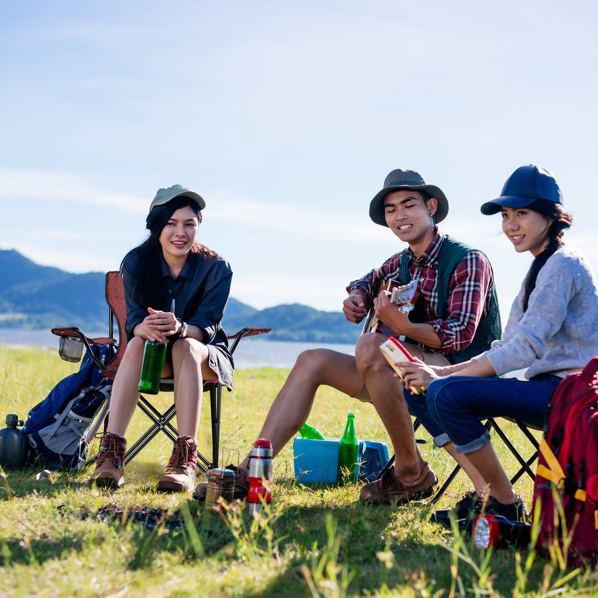 Relaxdays campingstoel opvouwbaar - met bekerhouder - vouwstoel lichtgewicht - visstoel - beige