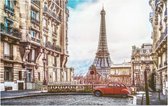 Uitkijk op Eiffeltoren vanuit klassiek straatbeeld van Parijs - Foto op Forex - 90 x 60 cm