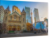 De St Andrew's Presbyterian kerk en CN Tower in Toronto - Foto op Canvas - 60 x 40 cm