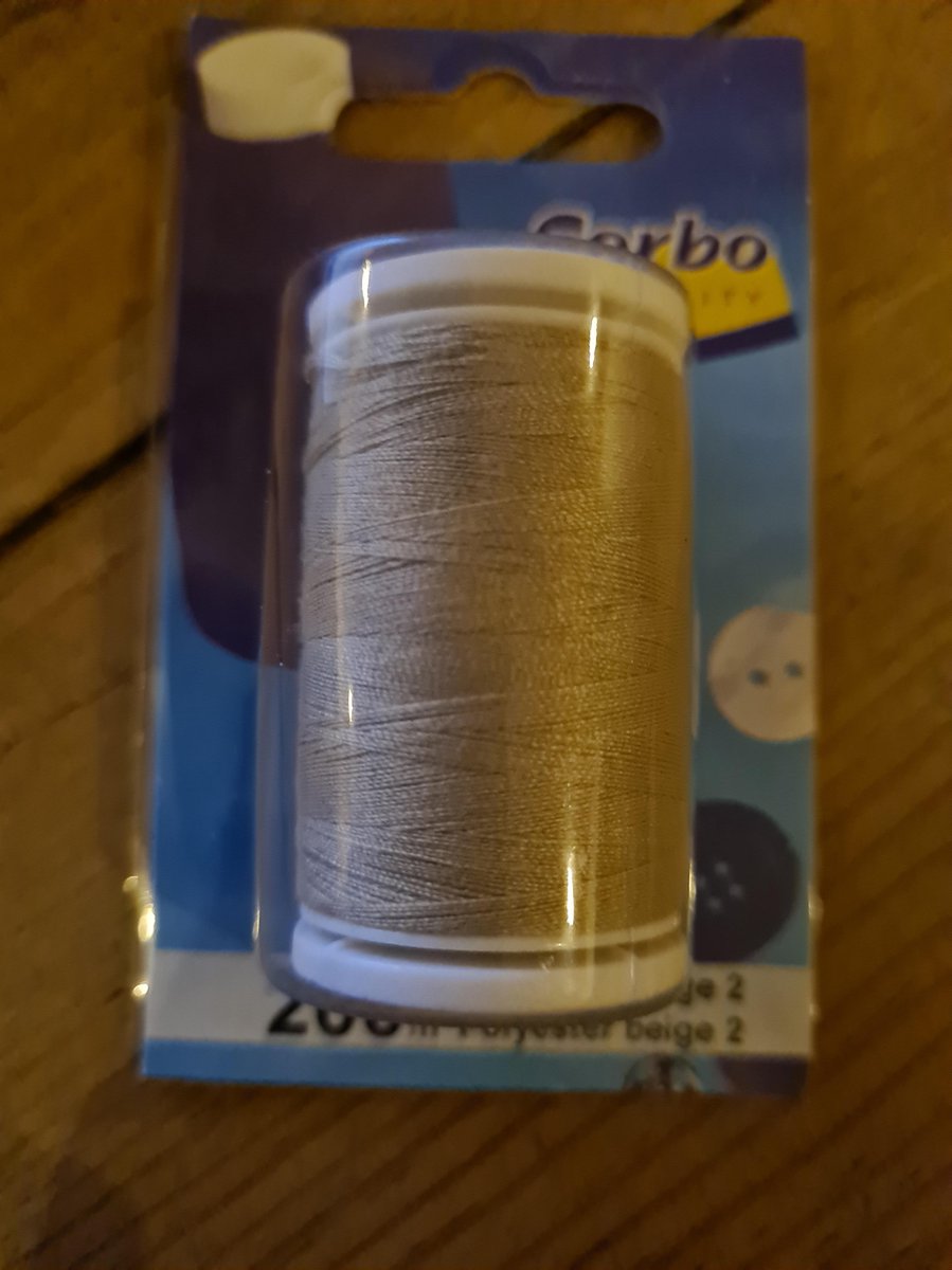 Sorbo 200m Polyester garen beige2