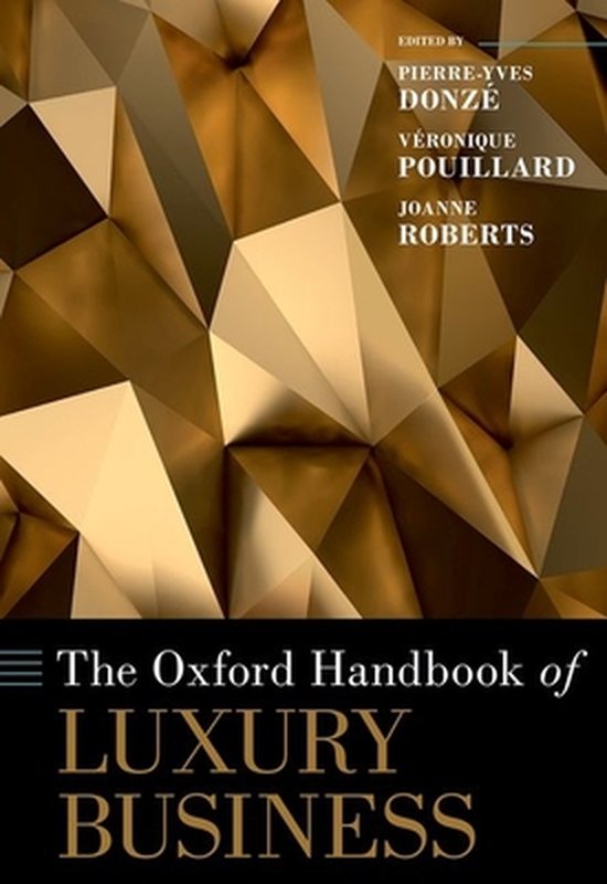 De voorkant van 'The Oxford Handbook of Luxury Business' met een abstract gouden facetontwerp.