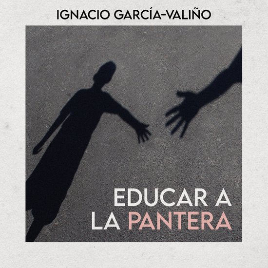 Educar a la pantera - cover