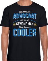 Deze kanjer is advocaat net als een gewone man maar dan veel cooler t-shirt zwart - heren - beroepen / vaderdag / cadeau shirts M