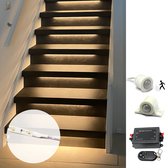 Trapverlichting ledstrip set - Plug & Play verlichting voor je trap - Verlicht tot wel 15 treden met warm wit licht - Inclusief bewegingssensor en dimmer