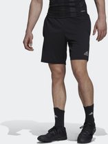 Adidas Short - Maat: S