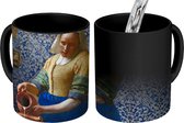 Magische Mok - Foto op Warmte Mokken - Koffiemok - Melkmeisje - Delfts Blauw - Vermeer - Schilderij - Oude meesters - Magic Mok - Beker - 350 ML - Theemok