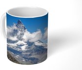 Mok - Zwitserse Matterhorn in de middag naast de Riffelsee in Zermatt - 350 ML - Beker