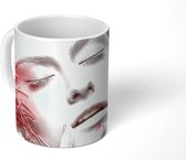 Mok - Vrouw - Wit - Rood - Kunst - 350 ML - Beker