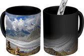 Magische Mok - Foto op Warmte Mok - Panorama van de Europese Aletschgletsjer in Zwitserland met wolken - 350 ML - Uitdeelcadeautjes