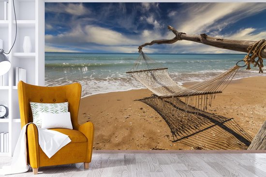 Papier peint Papier peint photo en vinyle - Hamac sur la côte de la mer largeur 450 cm x hauteur 300 cm - Tirage photo sur papier peint (disponible en 7 tailles) / Mer et plage