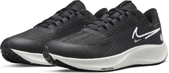 Nike Air Zoom Pegasus 38 Shield  Sportschoenen - Maat 44 - Mannen - zwart/wit