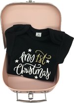 Baby koffertje roze & kerst-rompertje - zwart lange mouw - met eigen naam en voetjes op koffertje
